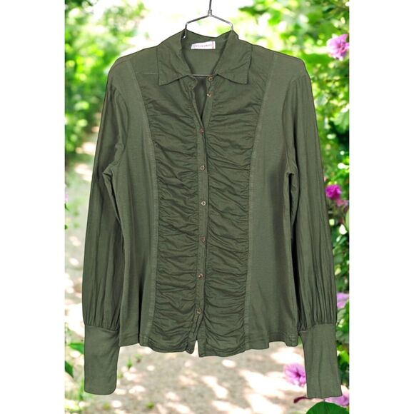 XCVI WEARABLES Lagenlook Button-Front Ruched Stretch Shirt Olive Green Medium - Picture 1 of 6
